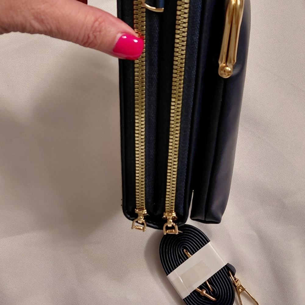 Forever Lovely Design For Madley crossbody phone bag - Picture 6 of 12